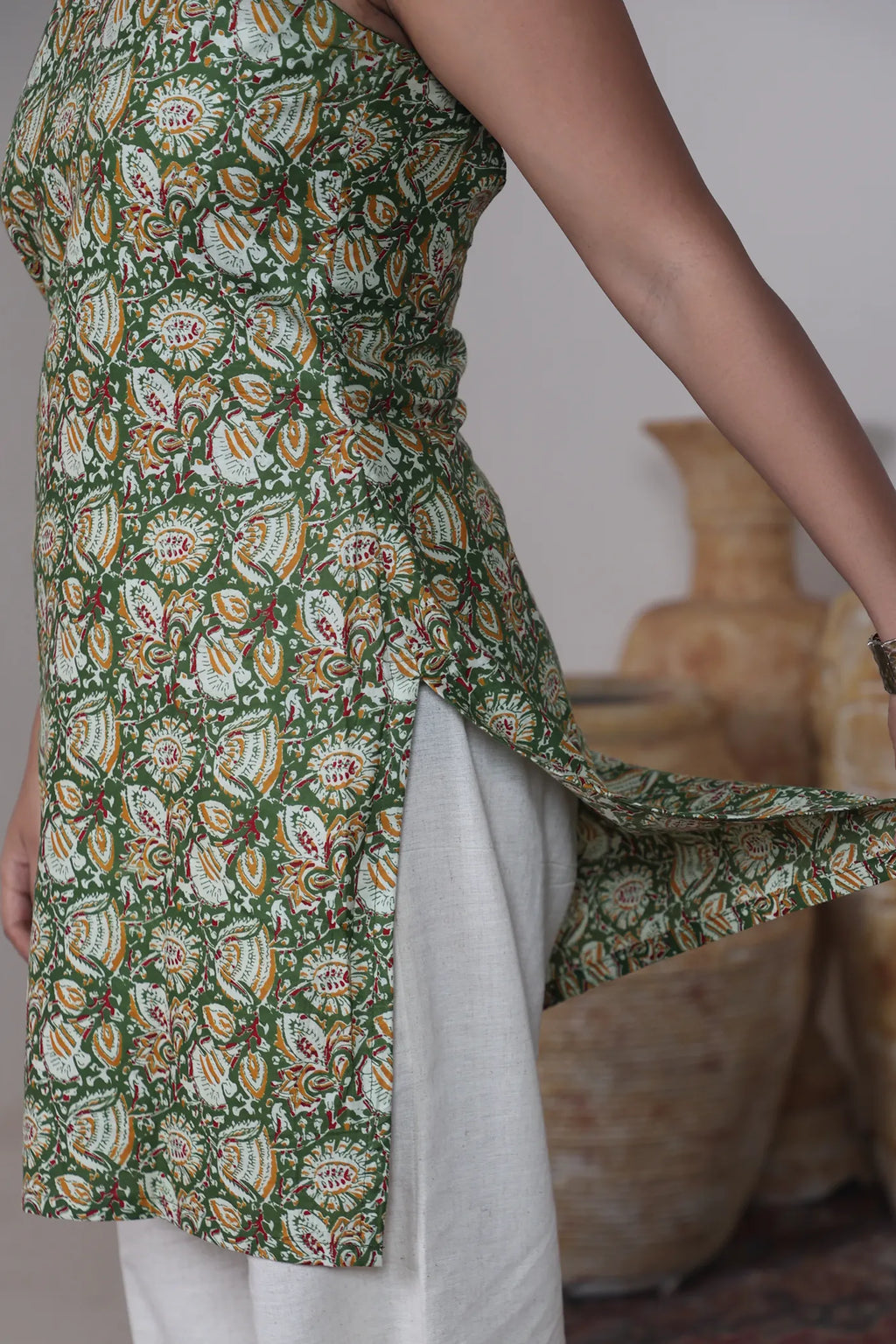 Vaishnavi High Neck Open Back Kurti